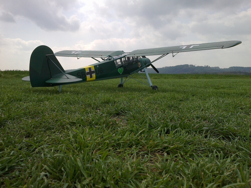 Fieseler Fi-156 C "Storch"