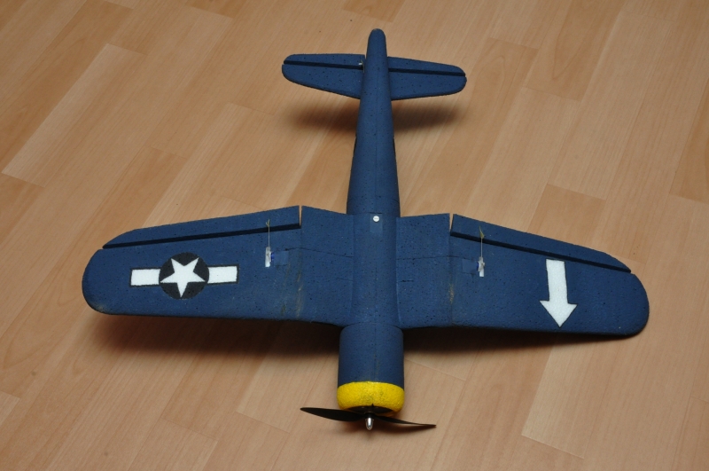 F4U Corsair 850mm