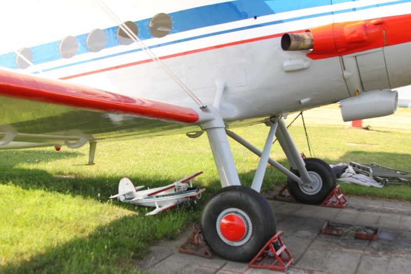 ANTONOV AN-2