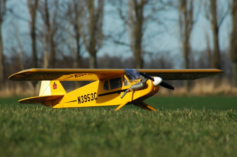 Piper J-3 CUB