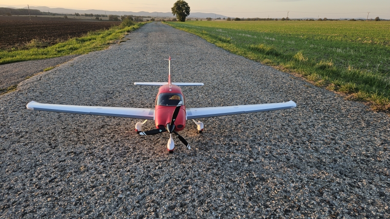 Cirrus S22T E-flite