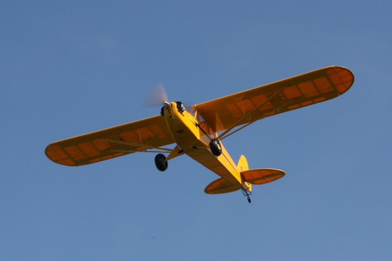 PIPER J-3 CUB