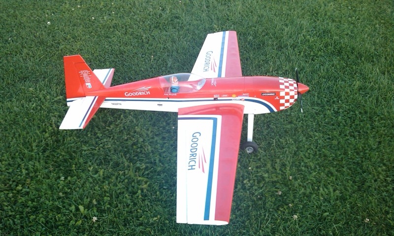 Extra 300S Graupner