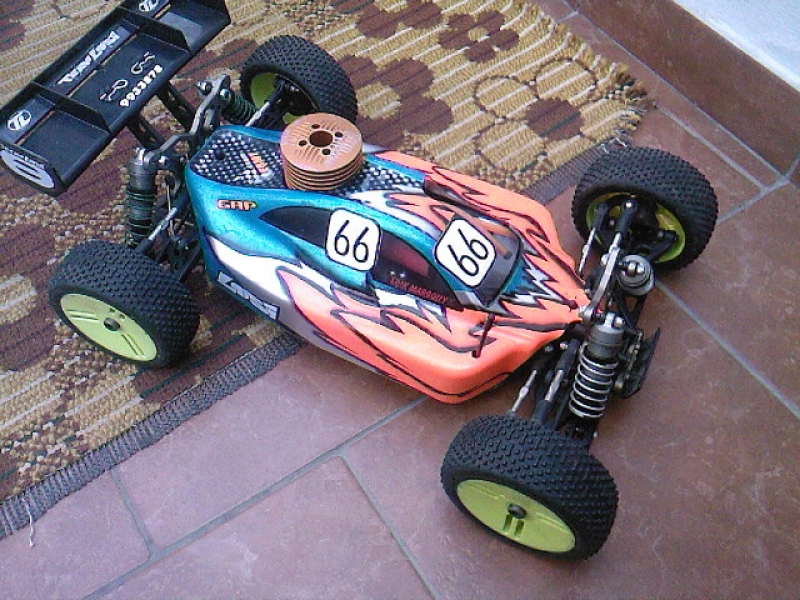 Team Losi 1:8IC Buggy