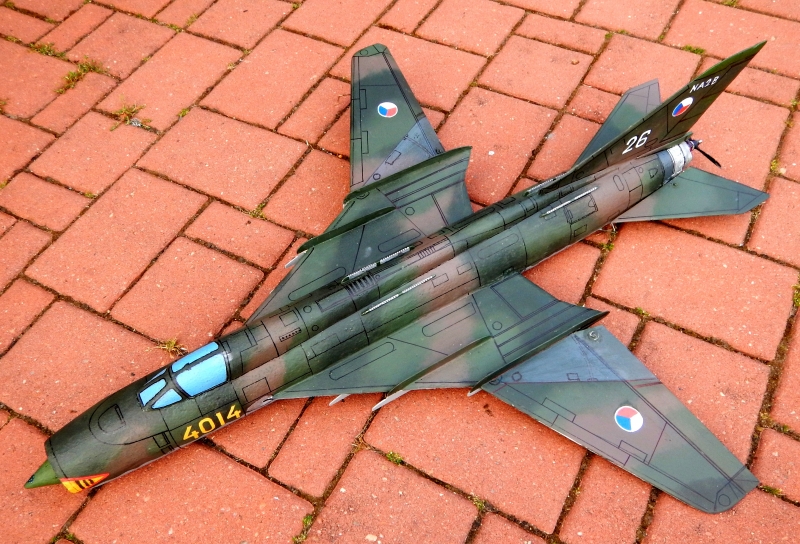 SU 22 M4