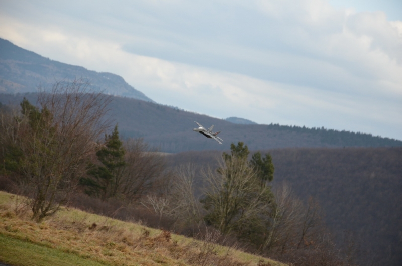 F-18E Superhornet EPP doskáč v1