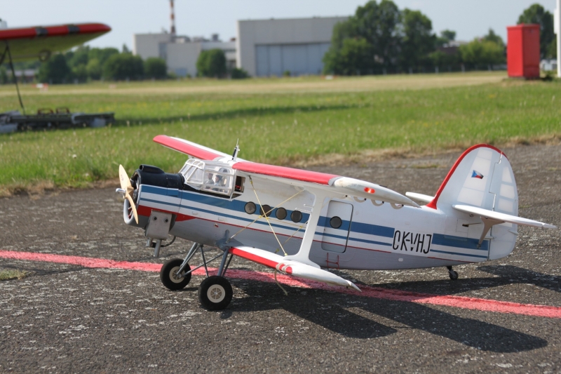 ANTONOV AN-2