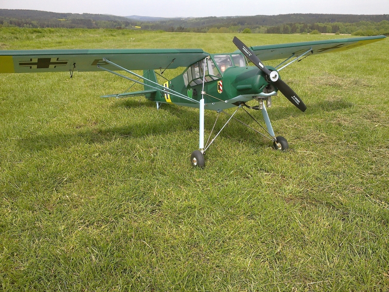 Fieseler Fi-156 C "Storch"