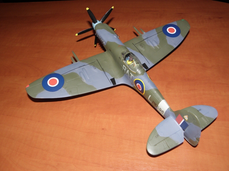 Supermarine Spitfire Mk.22-24