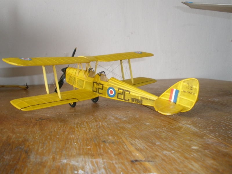 D.H. Tiger Moth mini