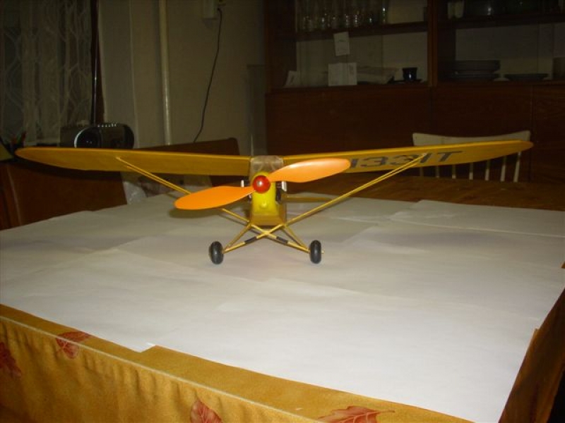 Piper J-3C Cub