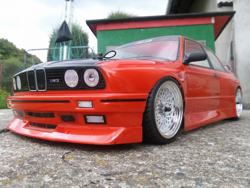 E30 "Red & Low"