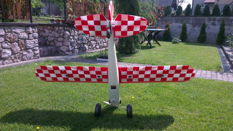 Funcub 1400