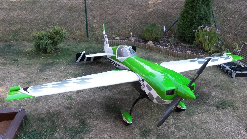 Extra 330sc