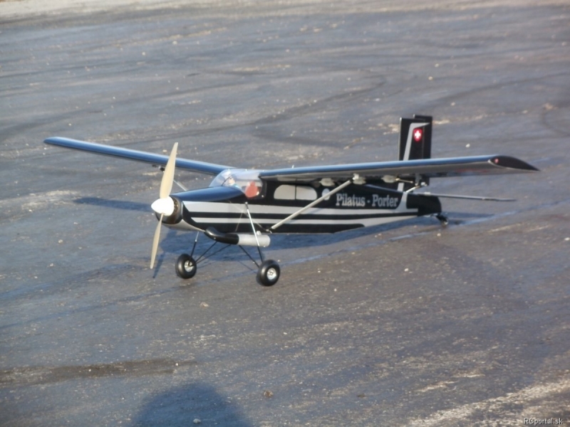 Pilatus Porter PC6   