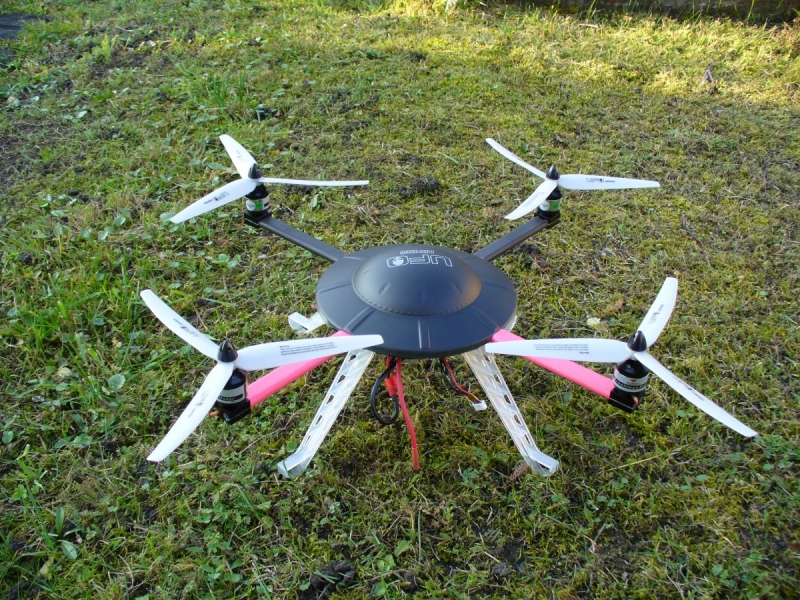 Quadrocoptera UFO 400