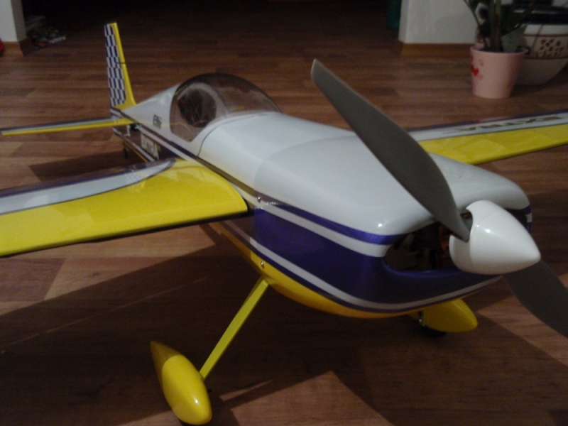 Extra 260 3D 480 E-flite