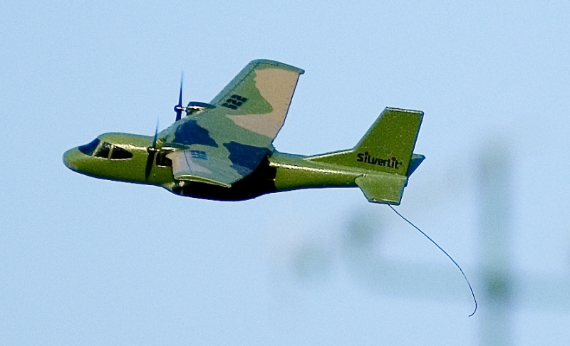 X-Twin & Airlifter (2006)