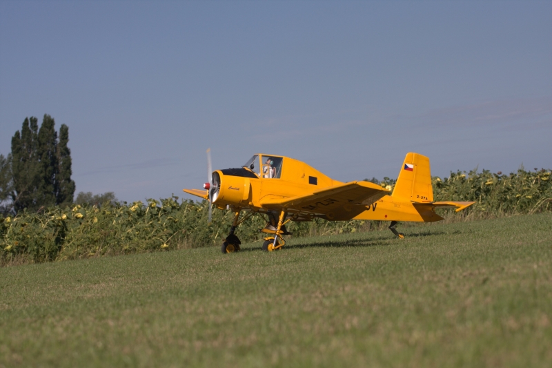 Z-37 Čmelák- už konečně lítáme