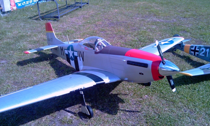 Mustang P 51 Kyosho