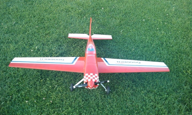 Extra 300S Graupner